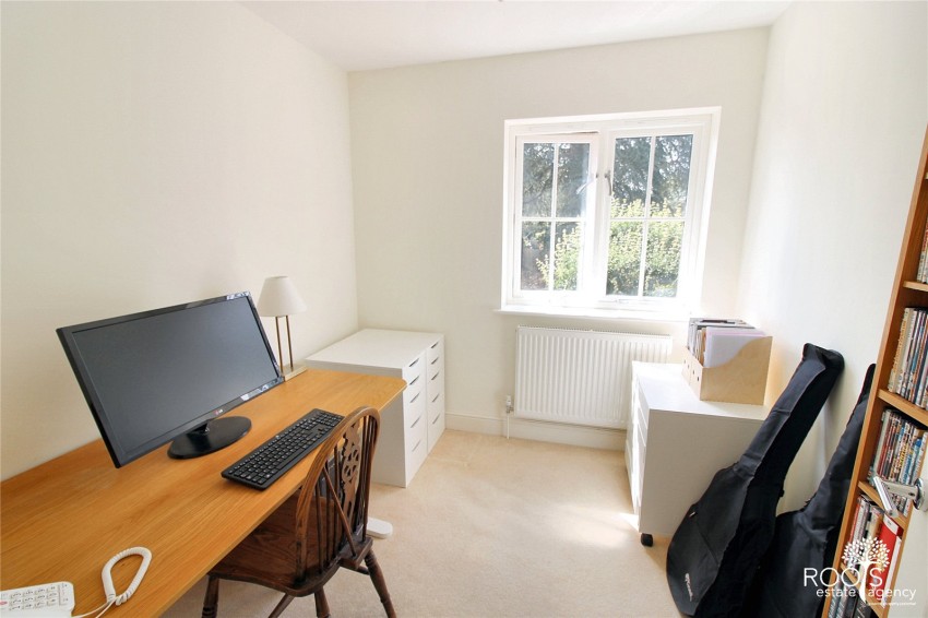 Images for Down End, Chieveley, Newbury