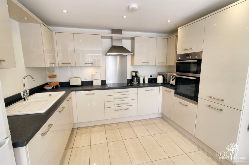 Images for Down End, Chieveley, Newbury