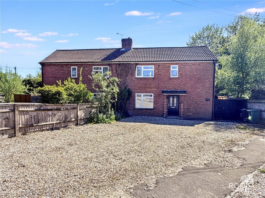Images for Woolton Hill, Newbury
