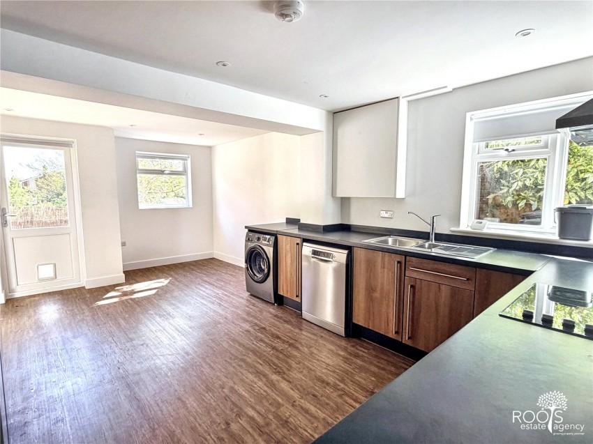 Images for Woolton Hill, Newbury