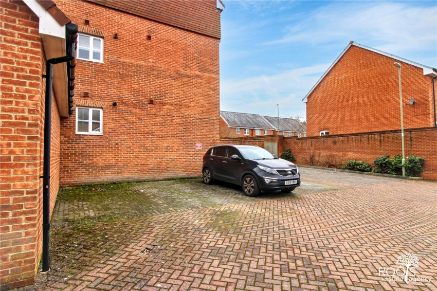 Images for Bishops Green, Newbury, Hampshire