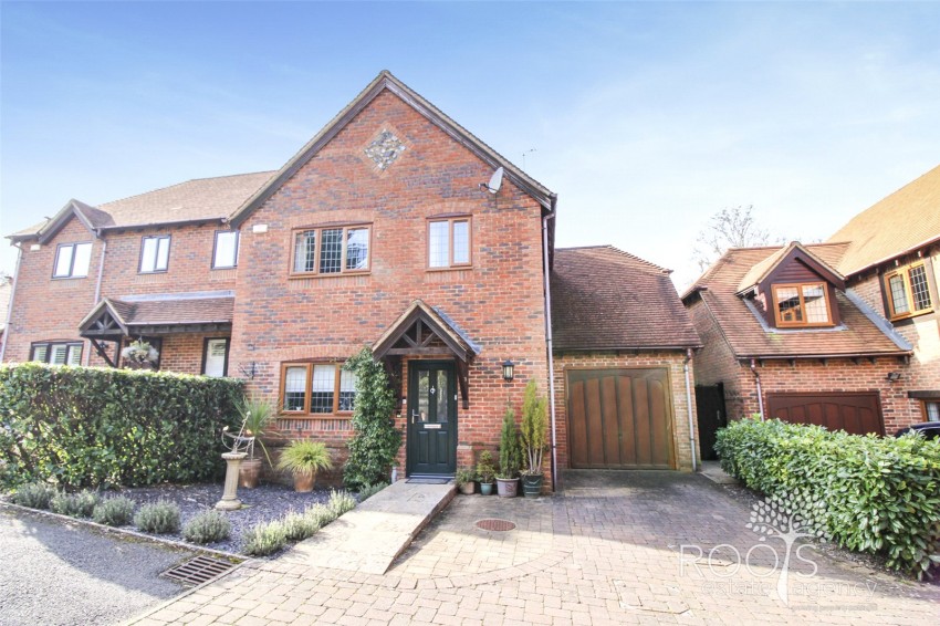 Images for Headley, Thatcham, Hampshire