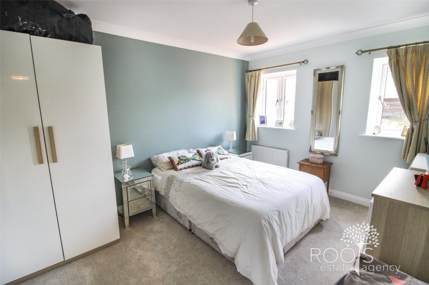 Images for Headley, Thatcham, Hampshire