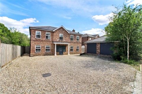 View Full Details for Pamber Heath, Tadley, Hampshire